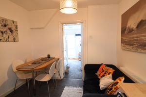 lounge.2- click for photo gallery